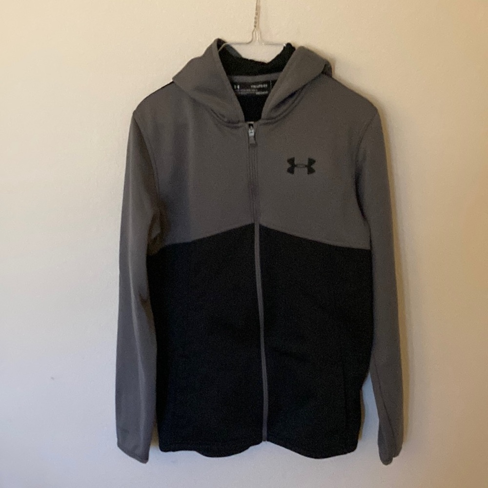 Under Armour cold gear YXL gray&black full zipper hoodie 2pockets Made in Jordan